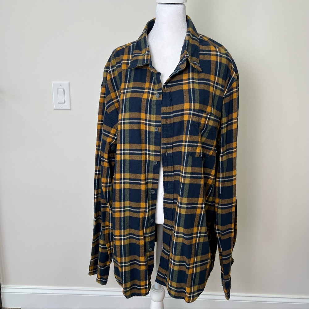 J. Crew Flannel. Slim fit men’s shirt